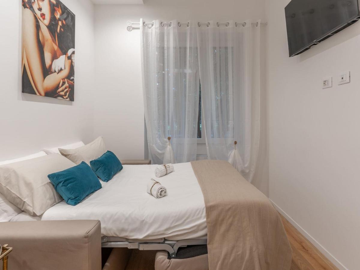 The Best Rent - Gorgeous One-Bedroom Apartment In Ticinese Μιλάνο Εξωτερικό φωτογραφία